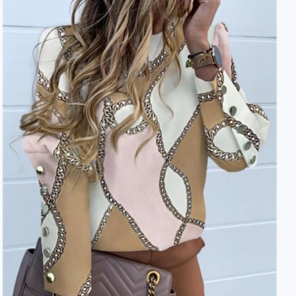 Tops - 🦋 Longsleeve top with bottom down chain